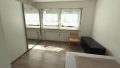 geräumiges Schlafzimmer