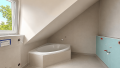 Badezimmer im DG